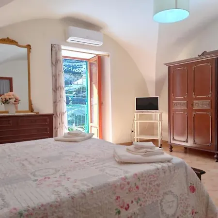 Holiday home Donpeppehouse *