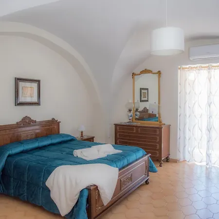 Donpeppehouse Minori
